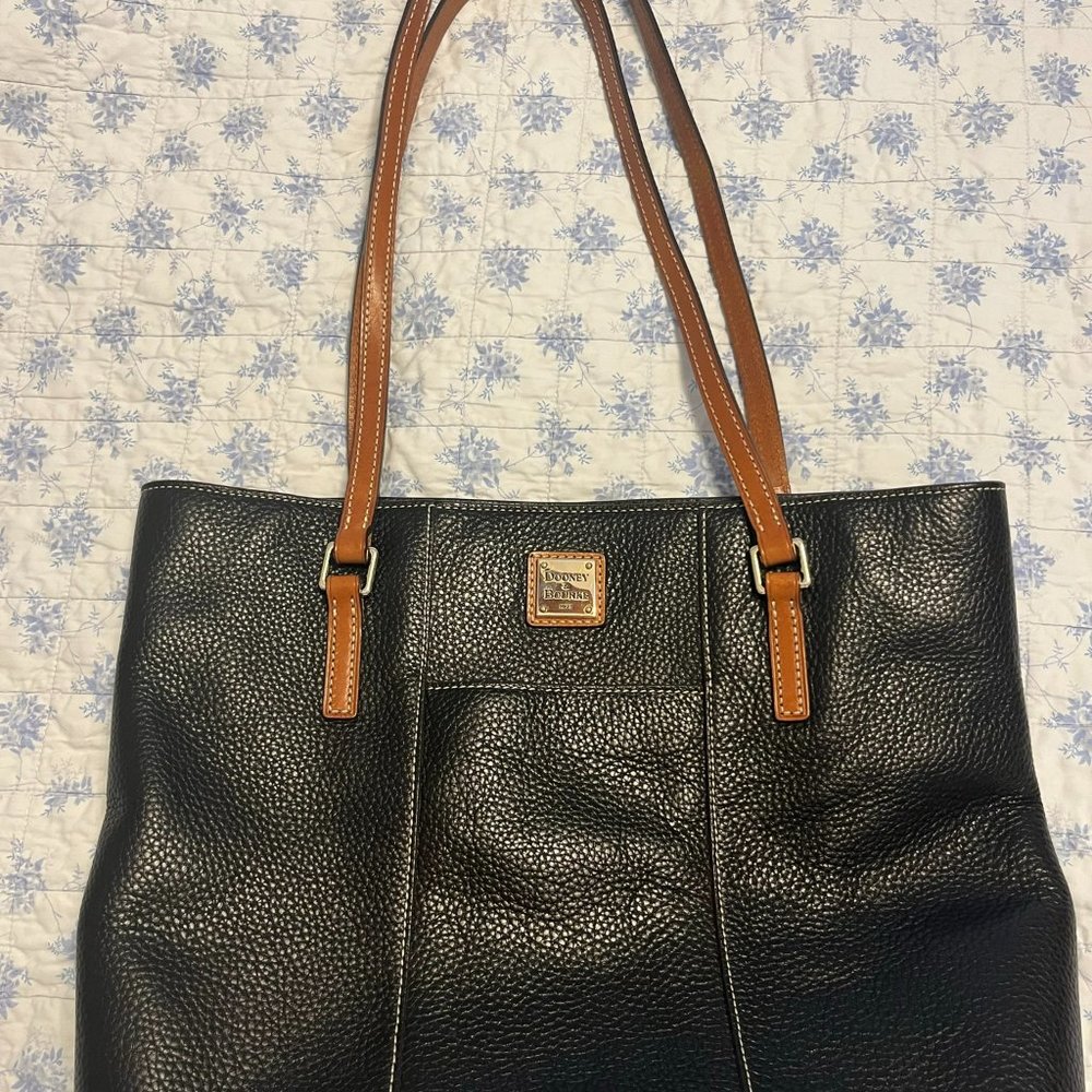 Dooney & Bourke 1975 handbags vintage black with brown straps and red interior